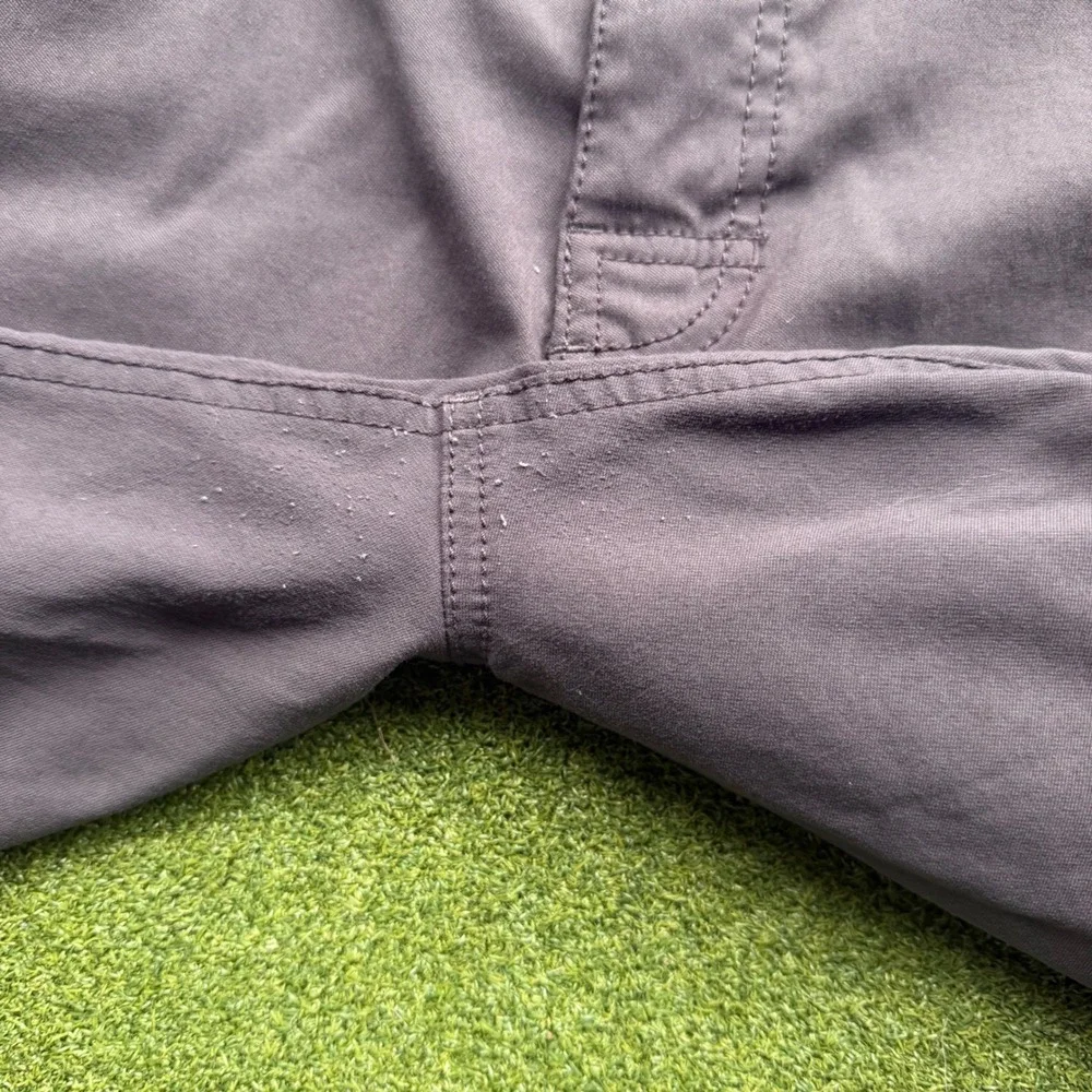 Prana Zion Shorts Mens 34 Dark Grey Charcoal Hiking Outdoor Stretch 9 Inch